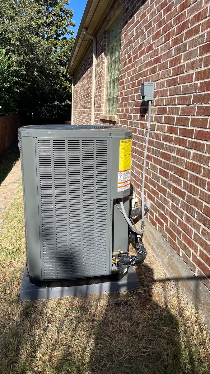 Flower Mound TX HVAC outdoor AC condenser with disconnect and line set